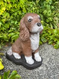 Söt Cocker Spaniel Skulptur i Betong för Trädgården